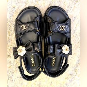 Brand new black Sandal size 37